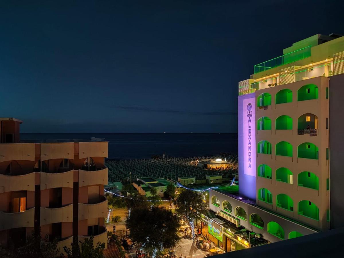 Hotel Lido Misano Adriatico Exterior photo